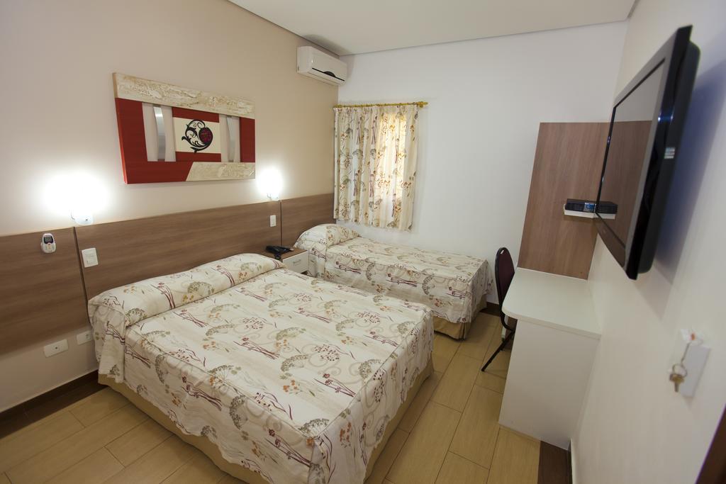 Hotel Oly Plaza Piracicaba Bilik gambar